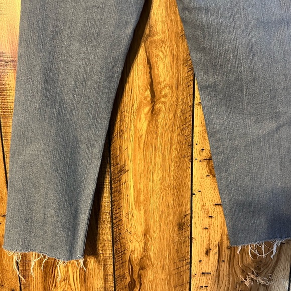 GUC Kut from the Kloth denim jeans. Size 8 women’s. - Picture 4 of 12